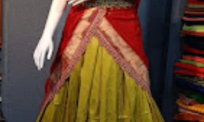 Kanchipuram Varamahalakshmi Silks  Nellore